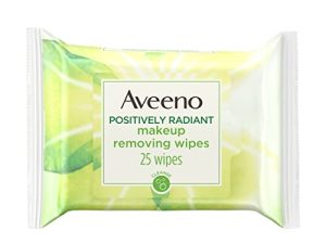 Aveeno Positively Radiant Oil-Free Makeup Removing Facial Cleansing Wipes to Help Even Skin Tone & Texture with Moisture-Rich Soy Extract