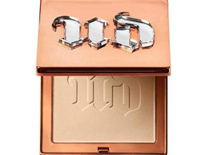 Urban Decay Stay Naked The Fix Powder Foundation - Matte Finish Lasts Up To 16 Hours - Water & Sweat Resistant - Comes with Charcoal-Infused Sponge